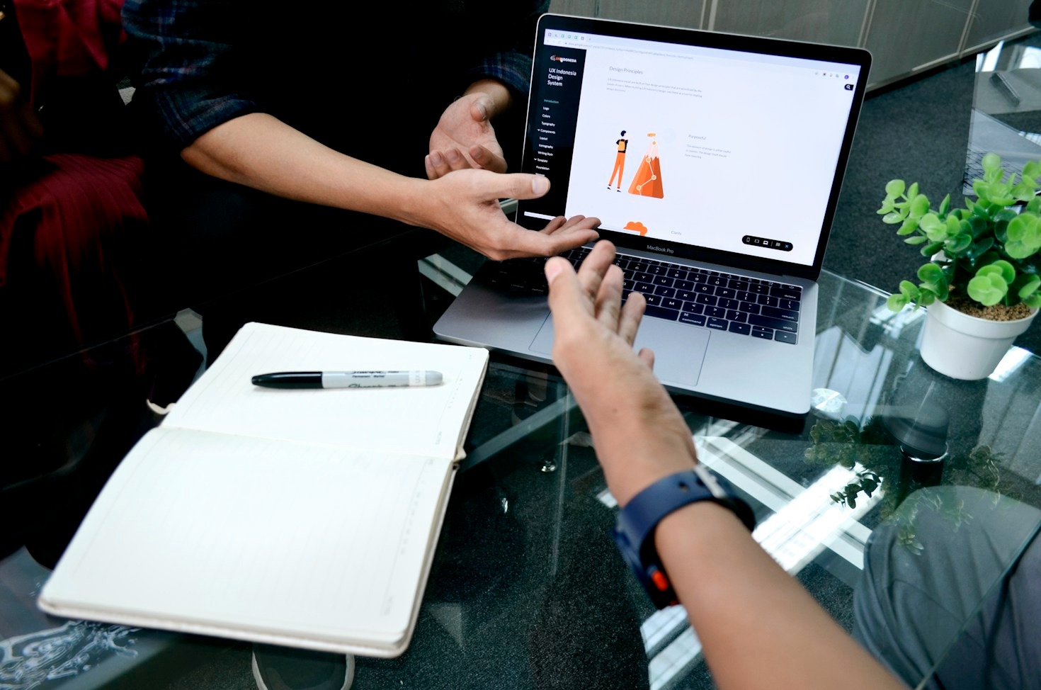 Top Creative Strategies to Personalize Your Digital Presence